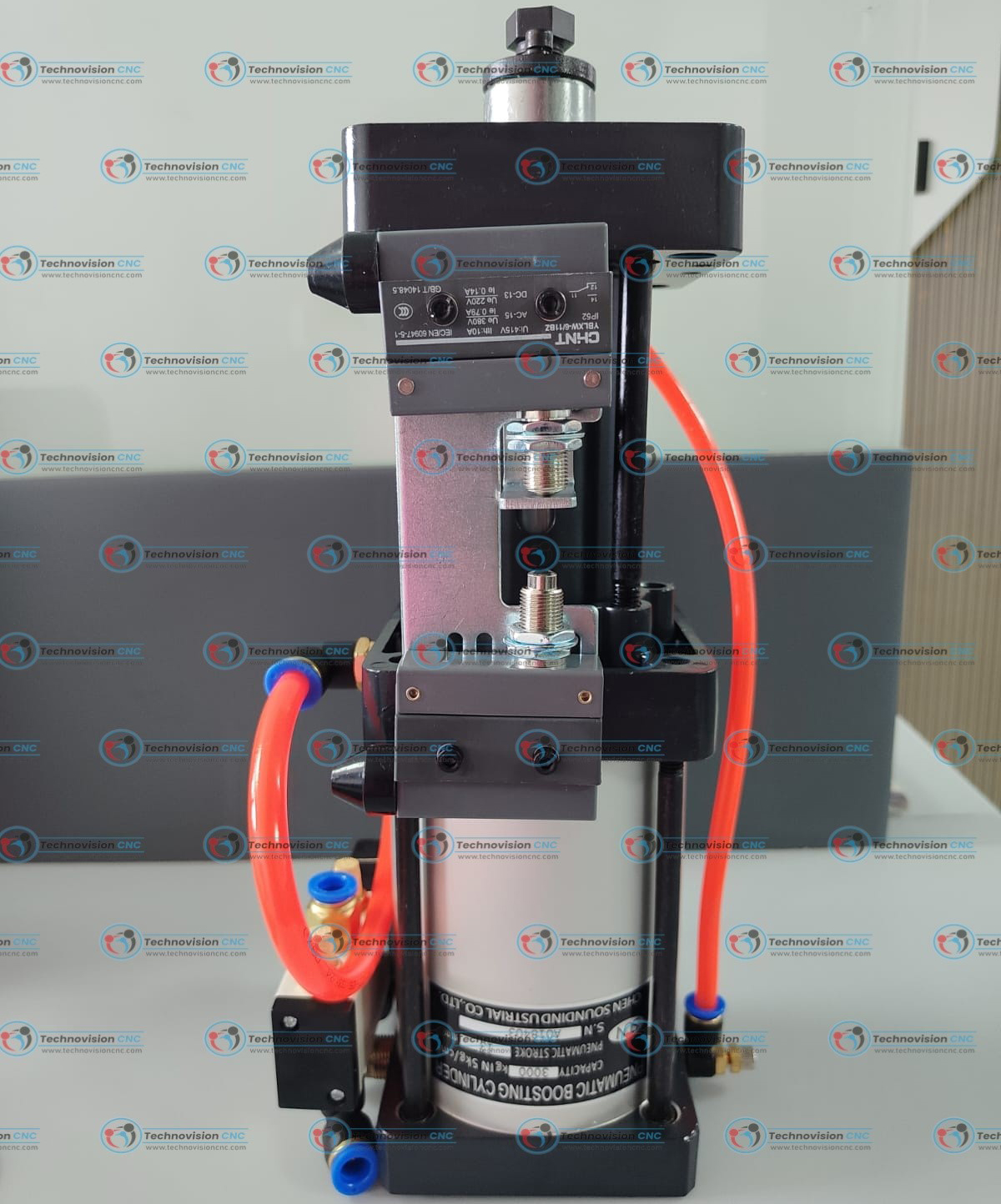 PNEUMATIC HYDROLIC BOOSTING CYLINDER
